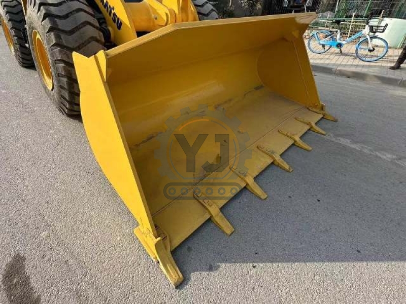 Small Komatsu WA380 Wheel Front Loader Used Japan Made Original