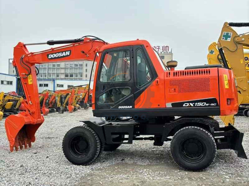 Doosan used 15ton DX150W-9C medium size hydraulic excavator