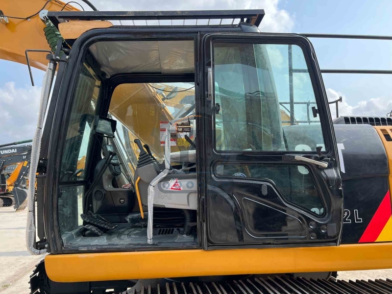 118KW Used Excavator Equipment Caterpillar 323D2 Hydraulic Crawler Excavators