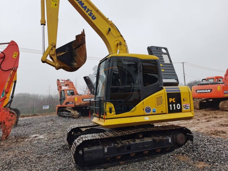 Hot Sale Mini excavator Komatsu PC110 Used Excavator 95 new Japan Original 11Ton komatsu Excavator