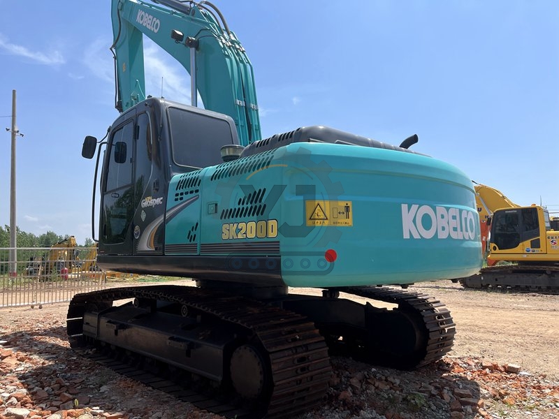 Good condition Used Excavator Kobelco SK200D for sale