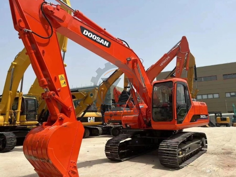 Doosan DH220LC Used Hydraulic Excavator Equipment Second Hand Diggers