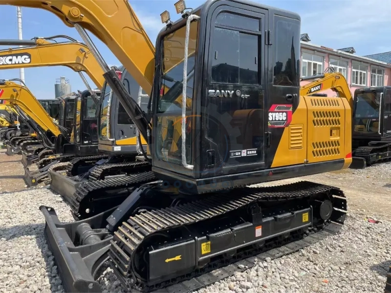 used China Second Hand Sany SY95 9.5ton Mini Excavator for Sale at a low price