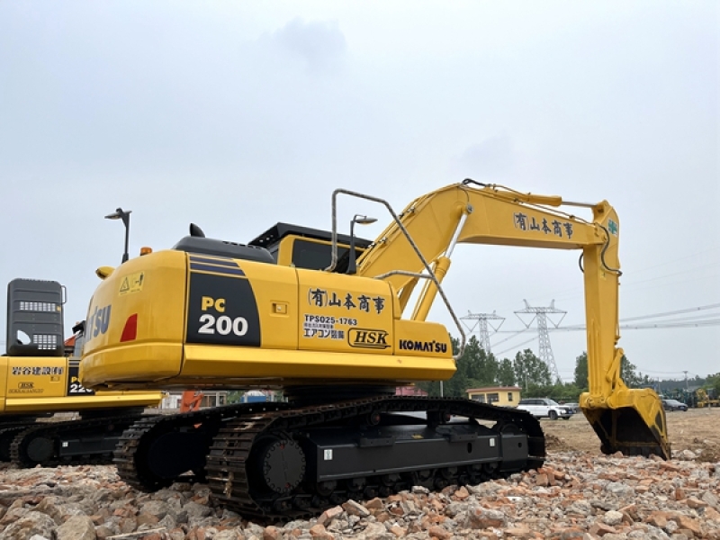Japanese Hydraulic Used Komatsu PC200-8 Excavator Machine