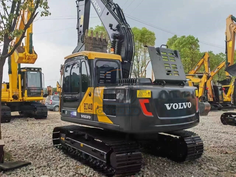 Used Digger on Sale Low Price Crawler Excavator Volvo EC140