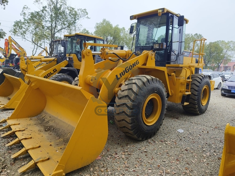 HIGH QUALITY and CHEAP PRICE  Used LiuGong 856 Wheel Loader for sale