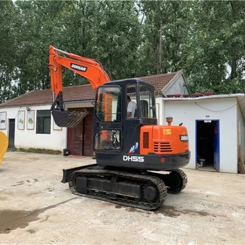 40.5KW Mini Used Excavator Doosan DH55 Second Hand Mini Digger