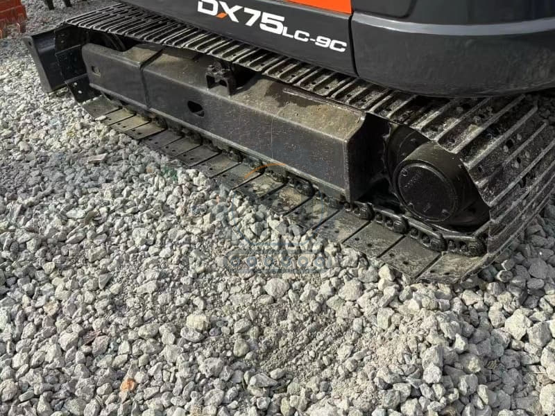 Powerful second-hand 7ton wheeled crawler DX75 excavator for sale
