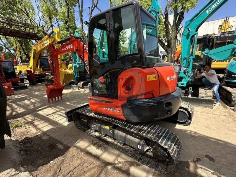 5.5ton Mini Used Kubota Excavator Second Hand Kx155-5 2200RPM