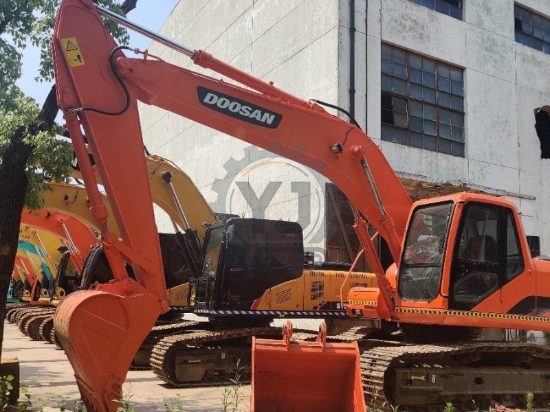 Korea Used Doosan Excavator DH220LC Crawler Machine For Mining