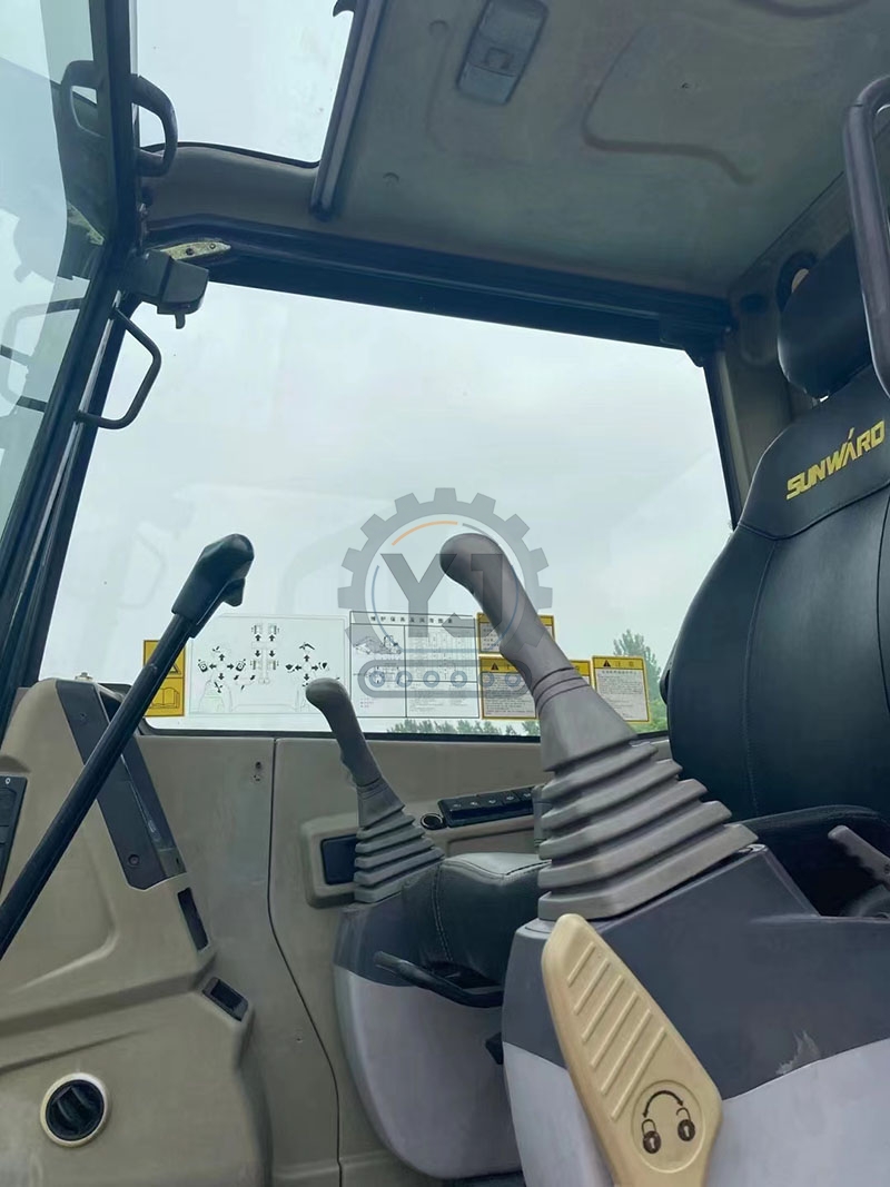 Free Shipping Original Low Price Used Excavators Good Condition Sunward Swe70E