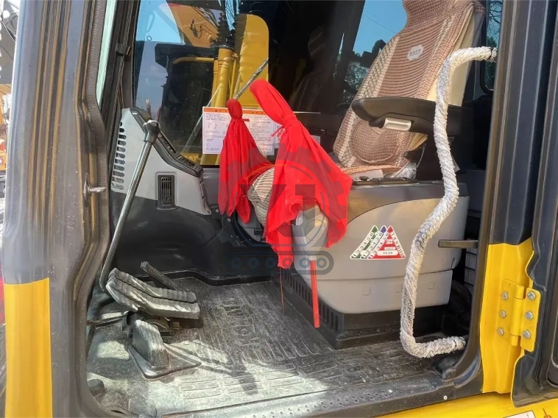 Like-New Condition original low price 13 ton PC130-7 KOMATSU used excavator PC130 EPA and CE compliant in stock hot sale