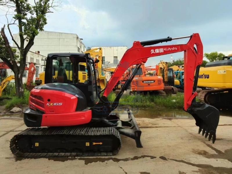 EPA Engine Old Kubota Mini Excavator Second Hand Kx165 5.5 Ton