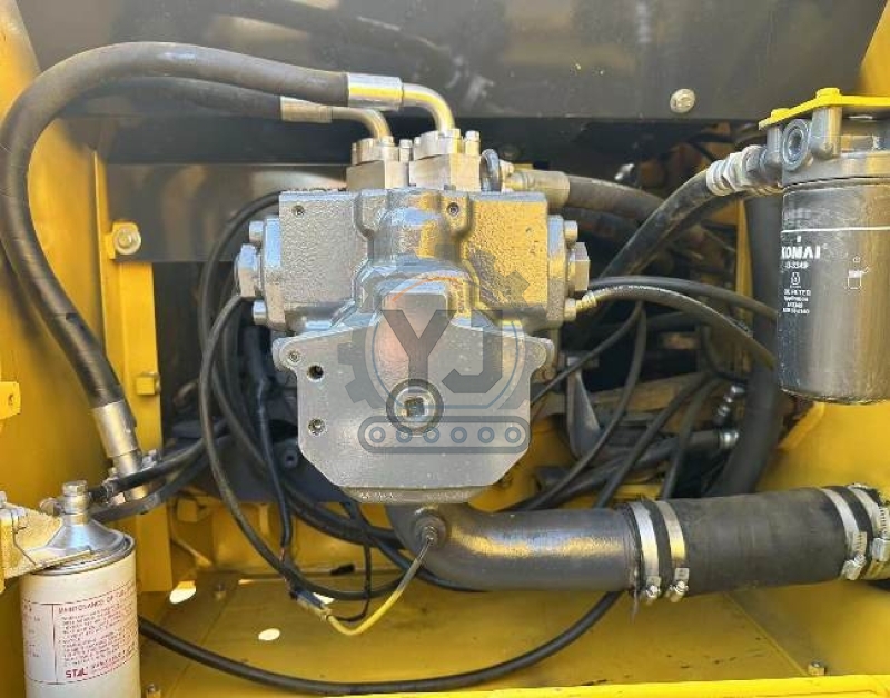 Secondhand Hydraulic Komatsu Mining Excavator Machinery PC220-7 22840KG