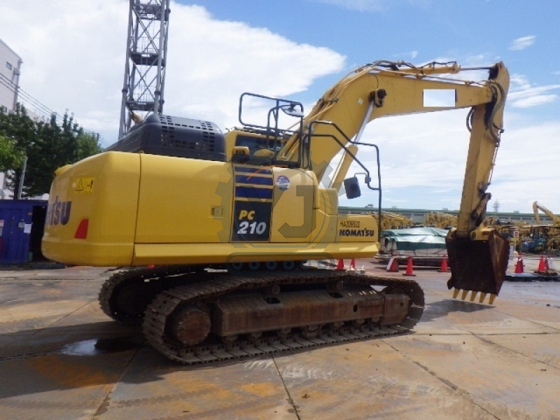Japan Imported Original Digger Used PC210-11 Komatsu Excavator For Sale
