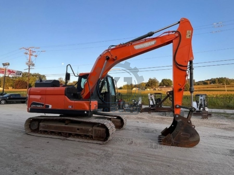 Used Doosan DX140LC Ground Digging Machine 2nd Hand Diggers Excavator