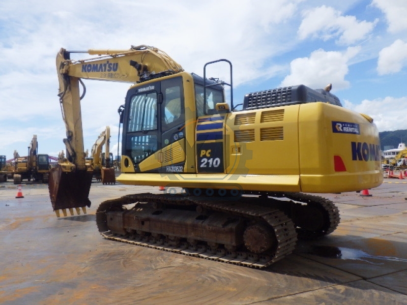 Japan Imported Original Digger Used PC210-11 Komatsu Excavator For Sale